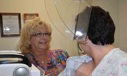 Qué diferencia hay entre mamografía y ultrasonido