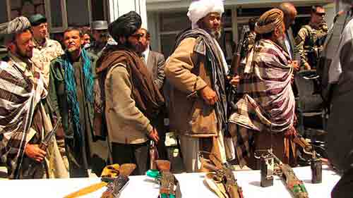 Qué diferencia hay entre los Talibanes y Al Qaeda